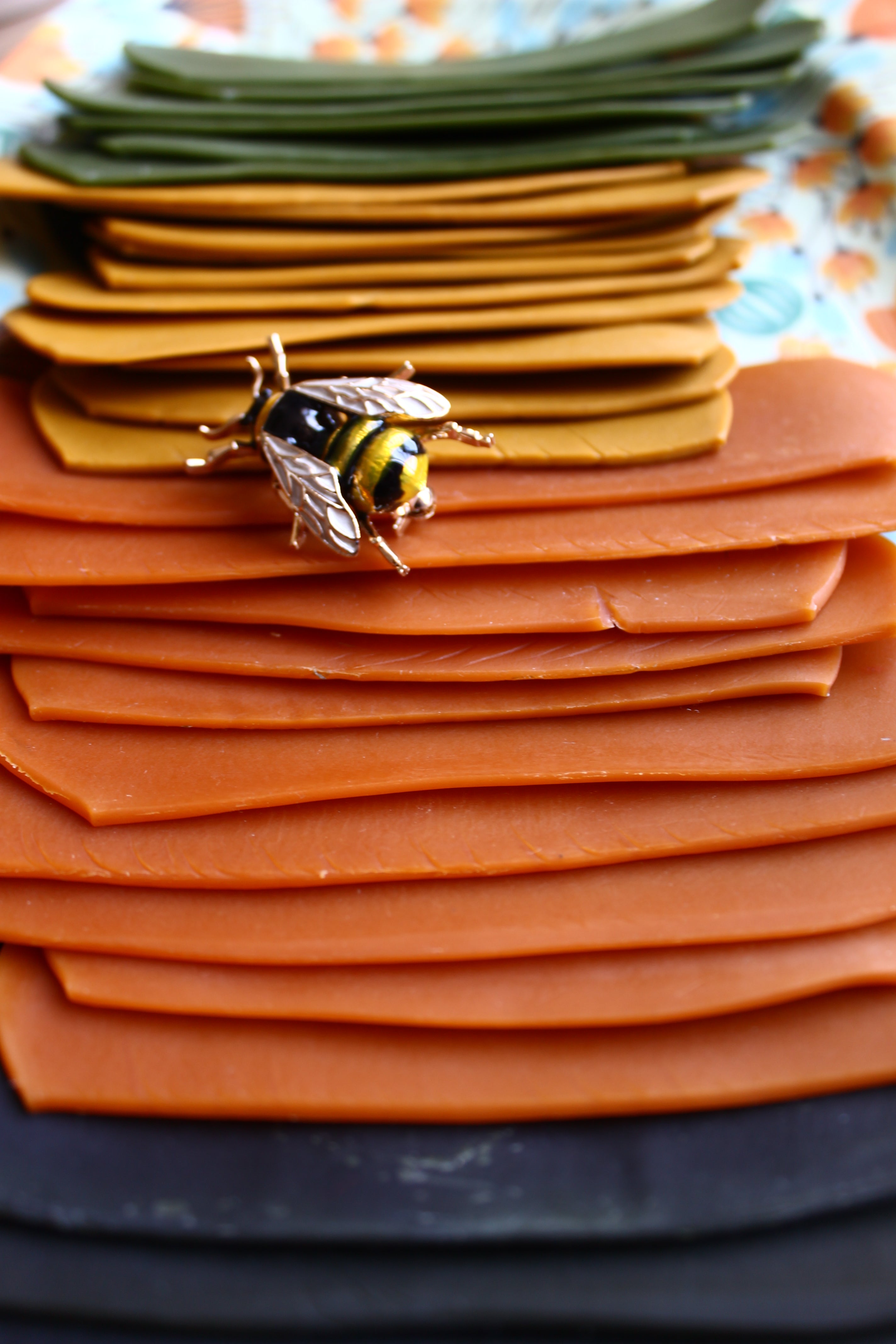 Feuilles de modelage en cire d'abeille (10 couleurs/feuilles)