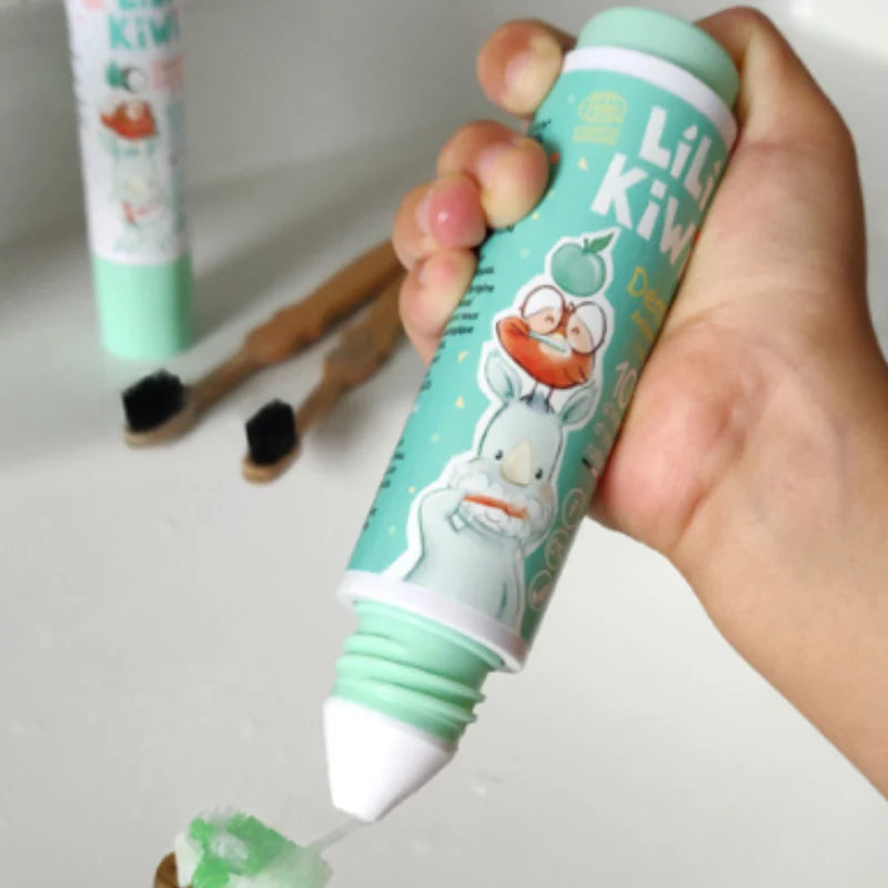 Dentifrice fluoré à la menthe et à la noix de coco